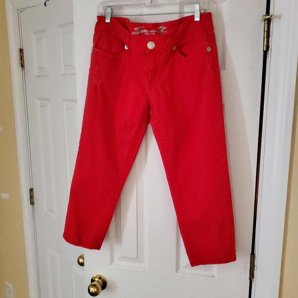 SIZE 12 RED DENIM CAPRI'S BY SEVEN7